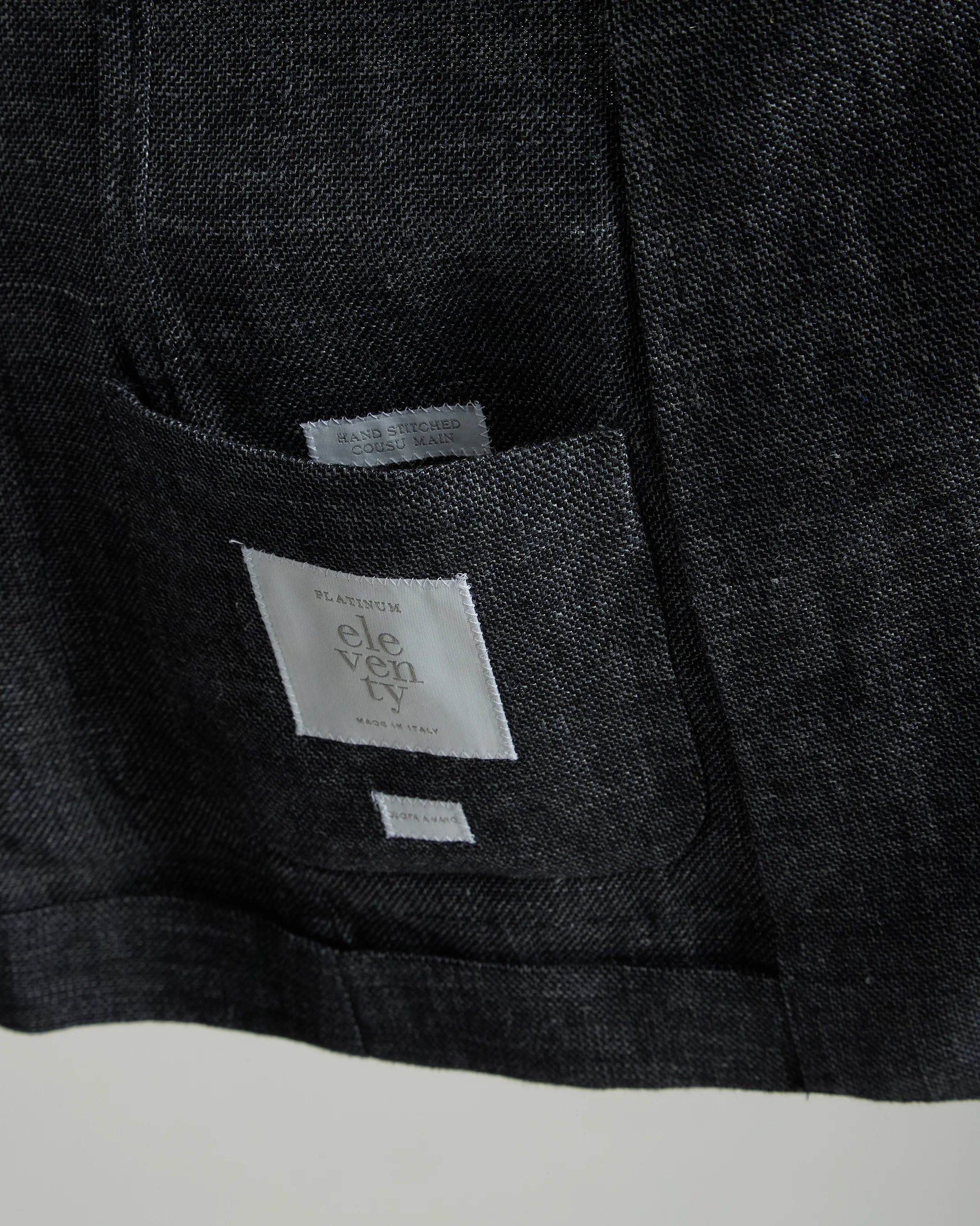 Abito Monopetto in Lino con Pantalone Jogger - Image 6