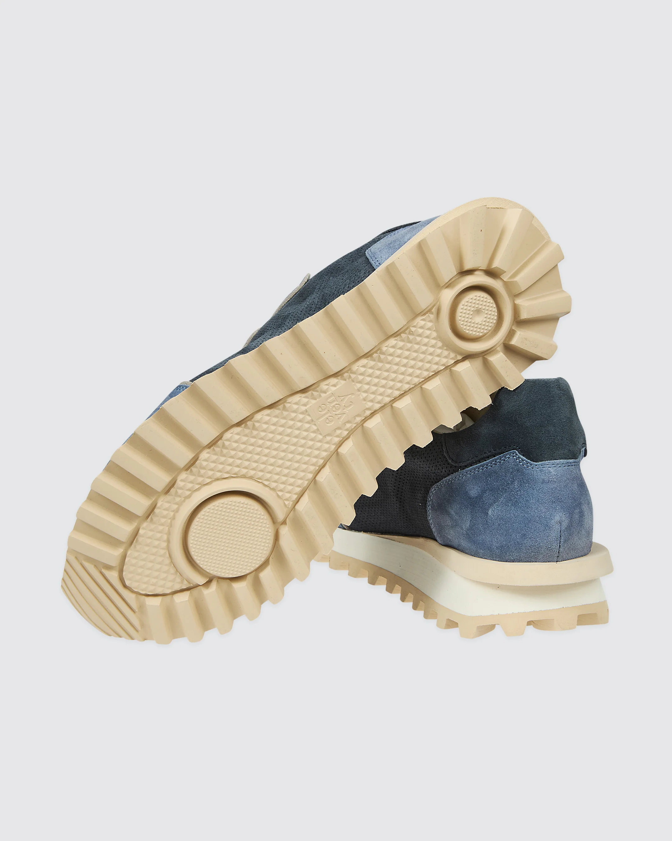 Sneaker Trainer in Suede Traforato da Uomo - Image 3